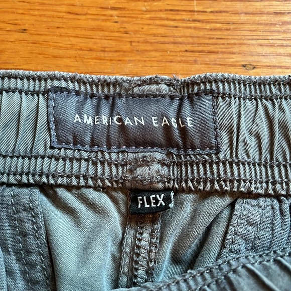 Gray Men's AE American Eagle Flex Trekker Woven Cotton Joggers In Size Small - Picture 8 of 14